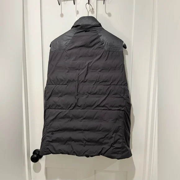 Lululemon Reversible Down Vest Palm Deco Grey- Men’s XL NWOT - Picture 8 of 9